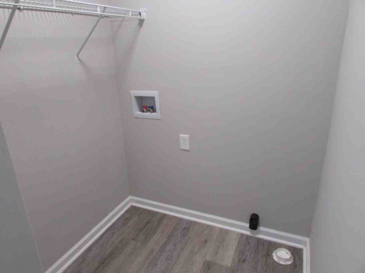 317 E Phifer St - Photo 6 of 11