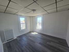 featured image of 450 W Maple St