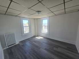 450 W Maple St - Photo 1 of 1