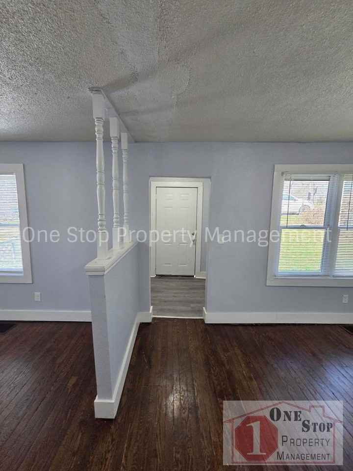 5130 Ne Baxter Ave - Photo 3 of 24