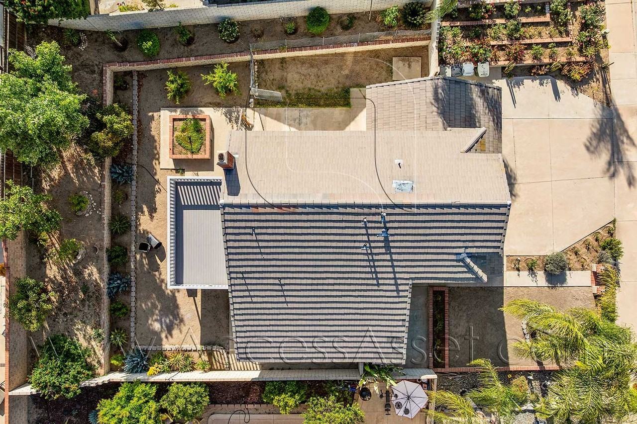 16516 Nectarine Way - Photo 2 of 32