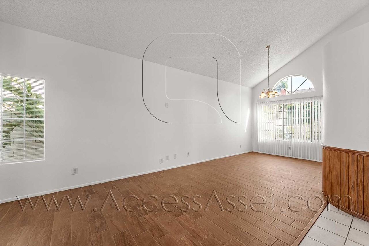 16516 Nectarine Way - Photo 5 of 32