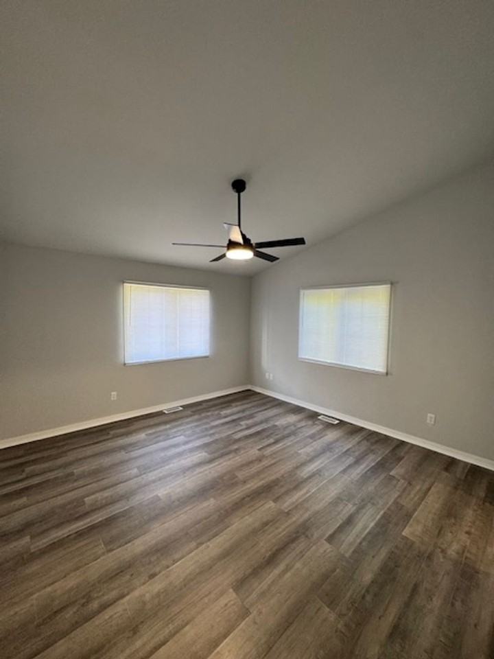 13339 Fulton St - Photo 6 of 16