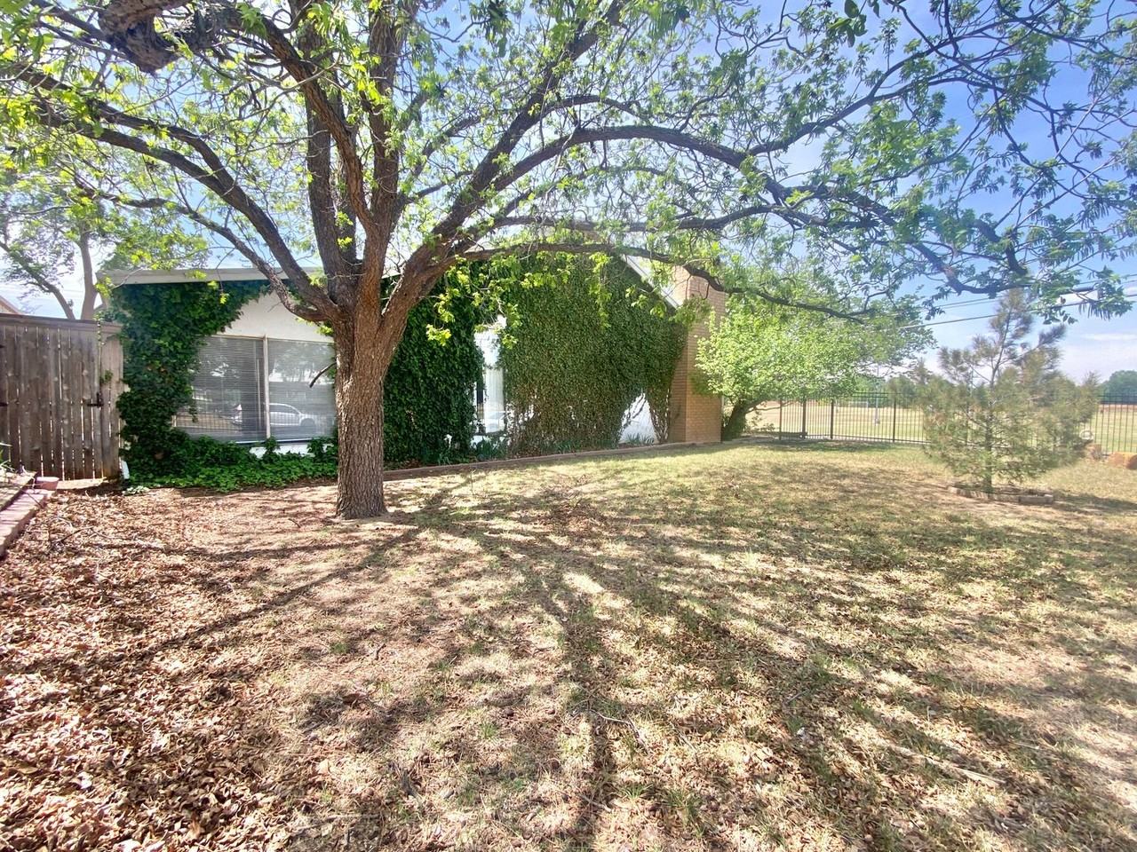 2019 42nd St. - Photo 3 of 27