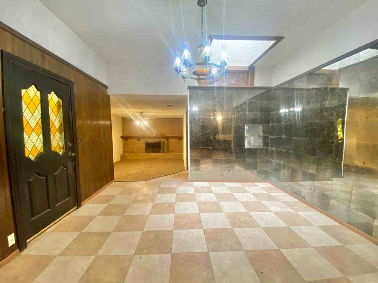 2019 42nd St. - Photo 4 of 27