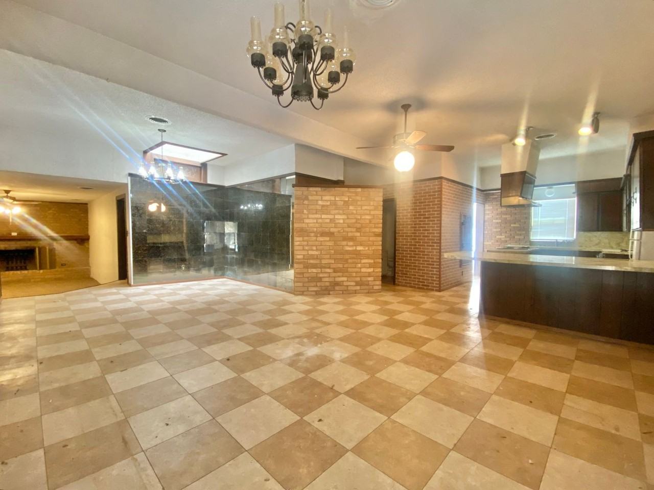 2019 42nd St. - Photo 7 of 27