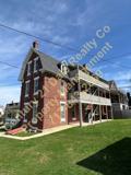 Broadway W 362 - Photo 1 of 1