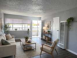 featured image of 7123 Holly St