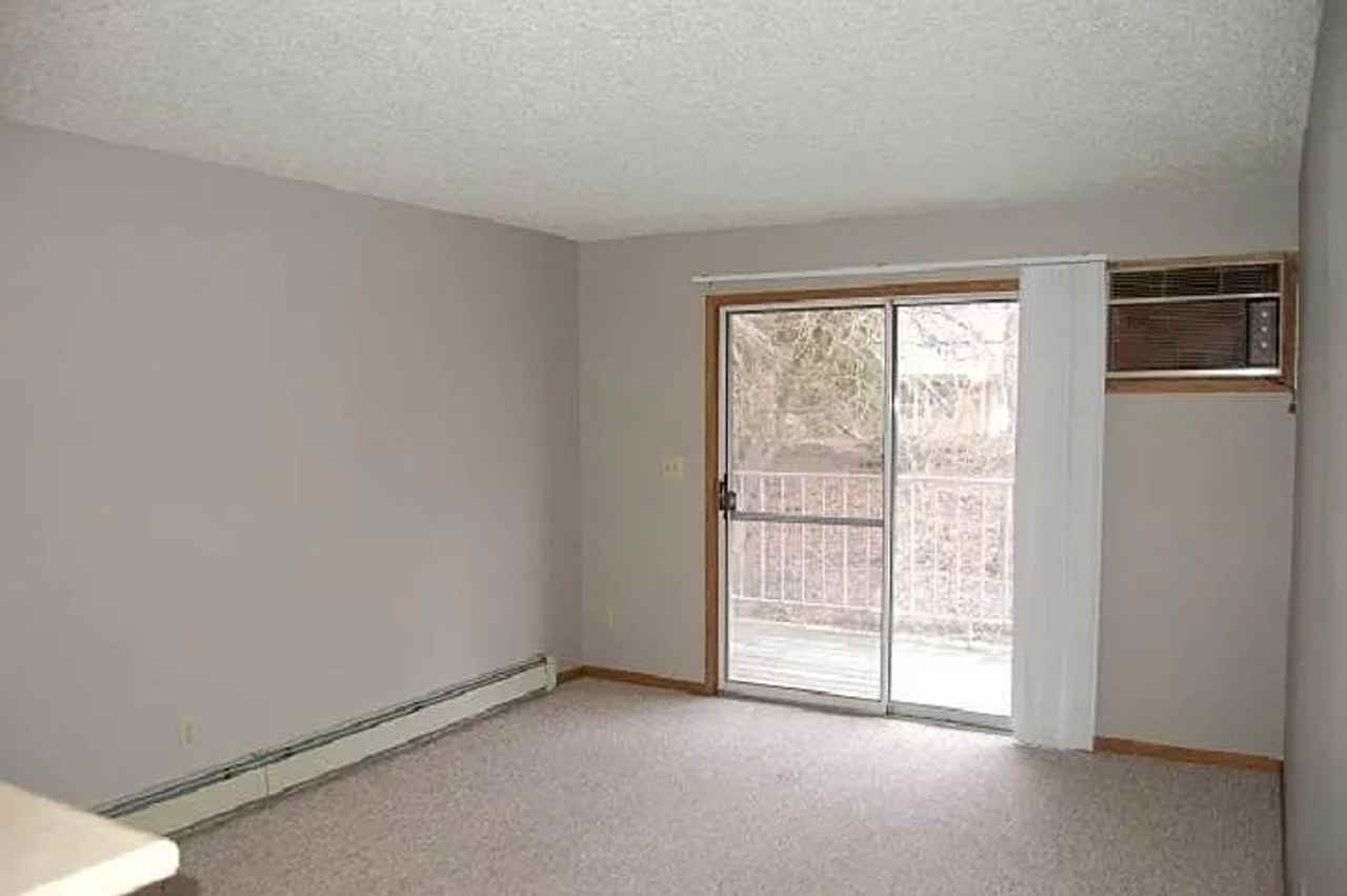 Oakcrest Assets-1006 - Photo 6 of 26