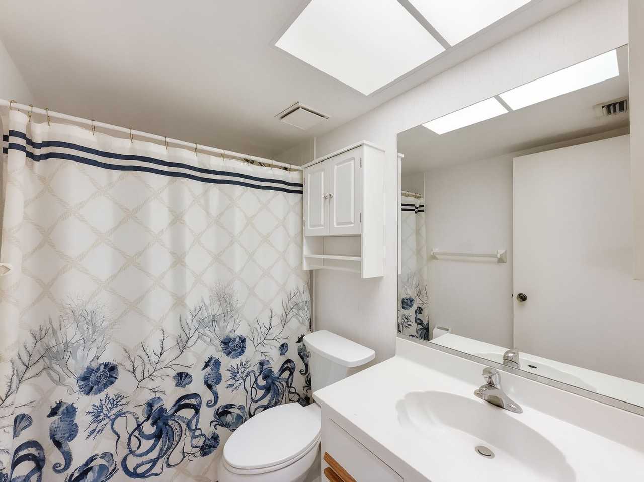 1701 Courtyard Way - Photo 7 of 33