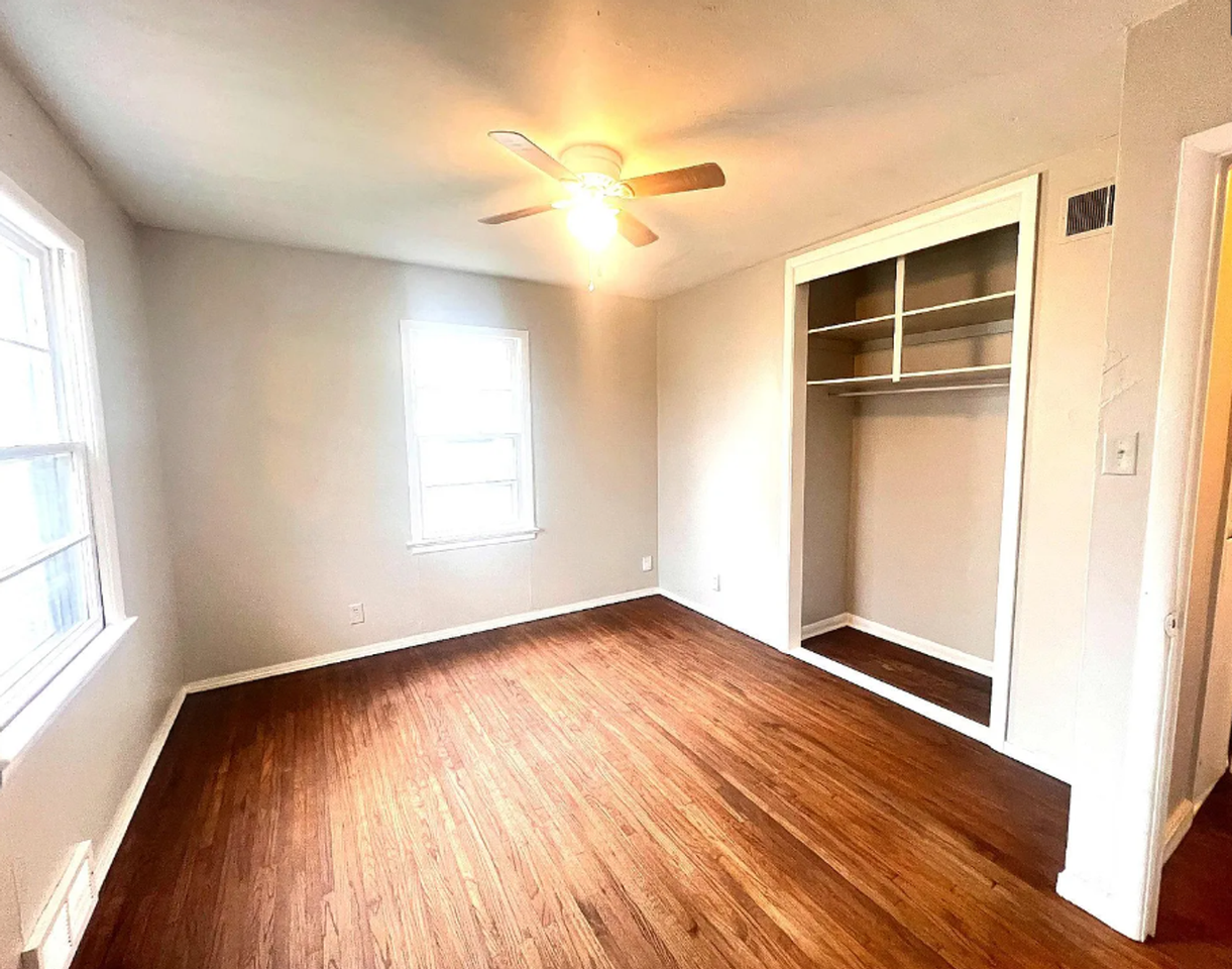 2145 S Estelle St - Photo 7 of 9