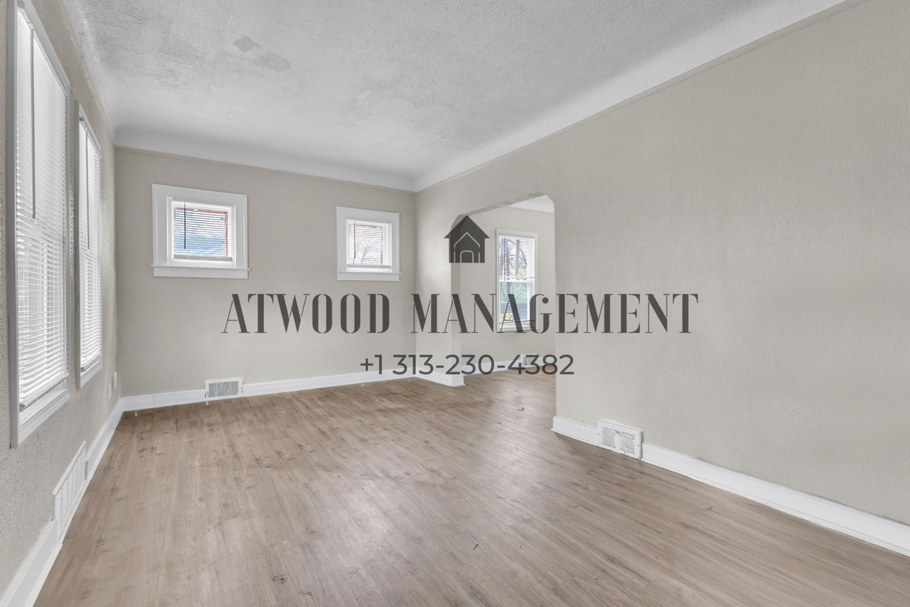 16164 Turner St - Photo 2 of 16