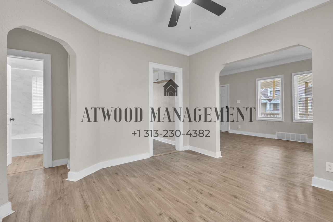 16164 Turner St - Photo 4 of 16