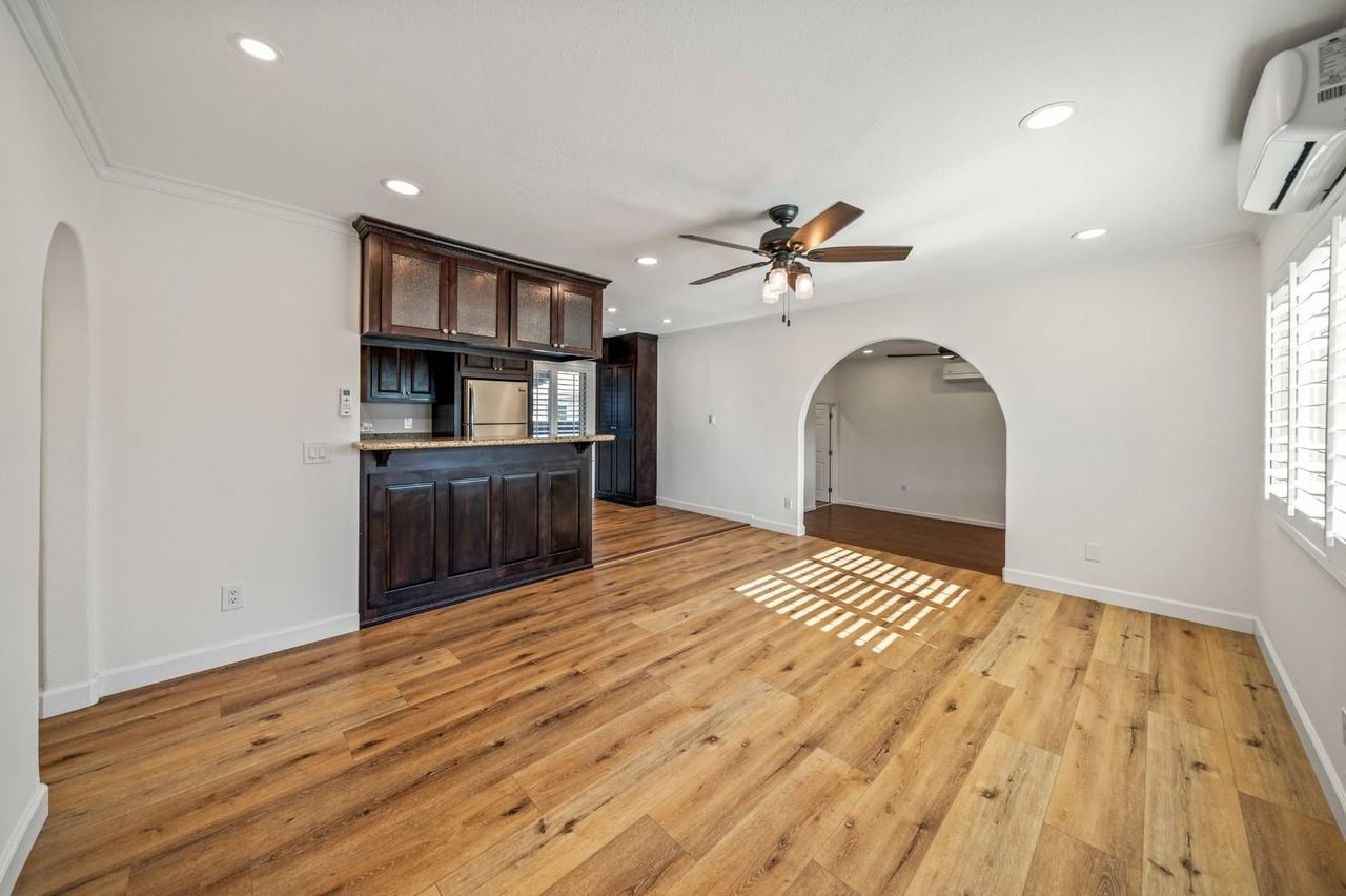 968 10th St - Photo 6 of 20