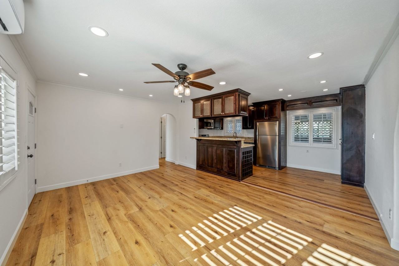 968 10th St - Photo 7 of 20