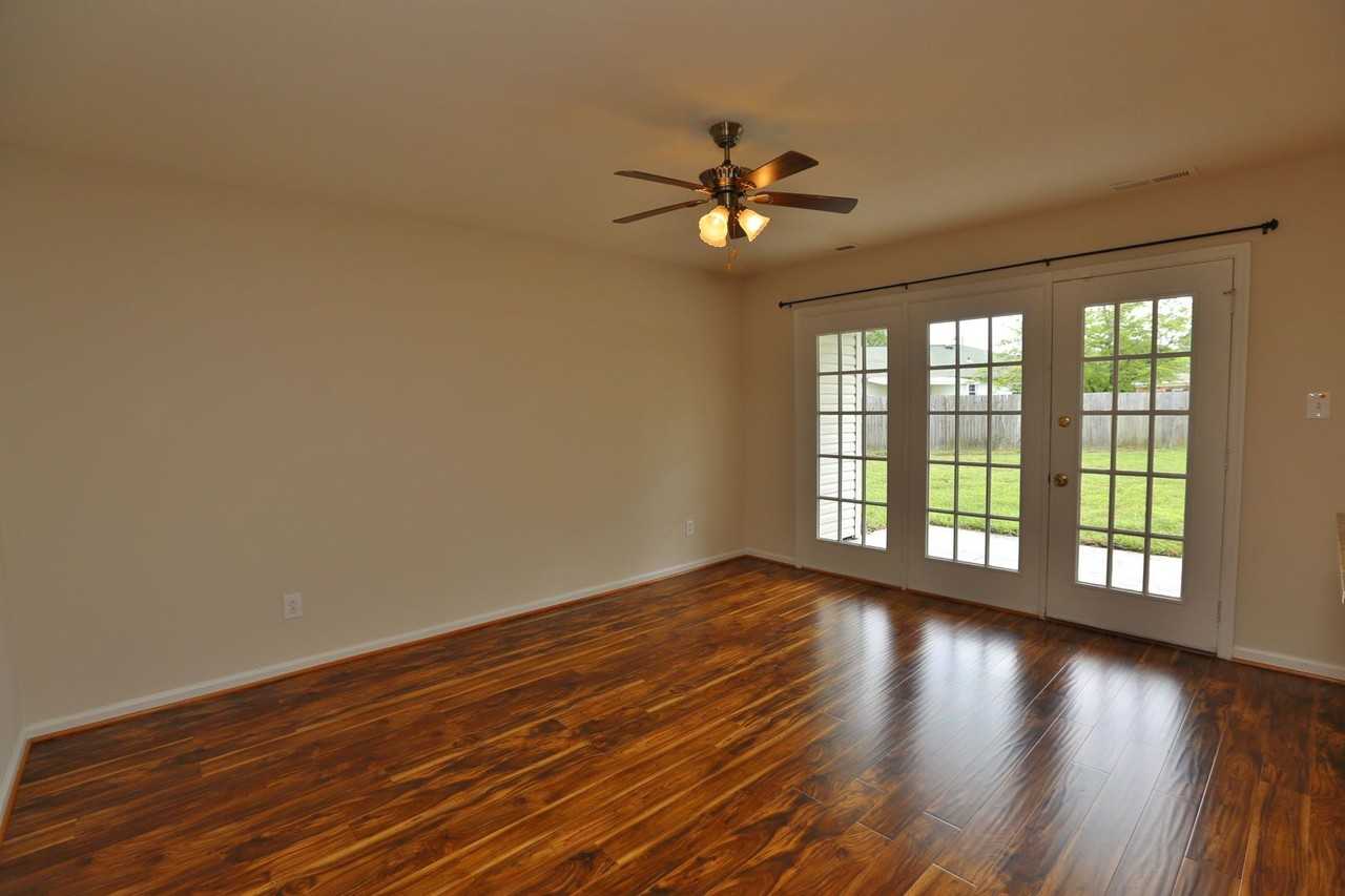 1012 Antioch Cir - Photo 6 of 37