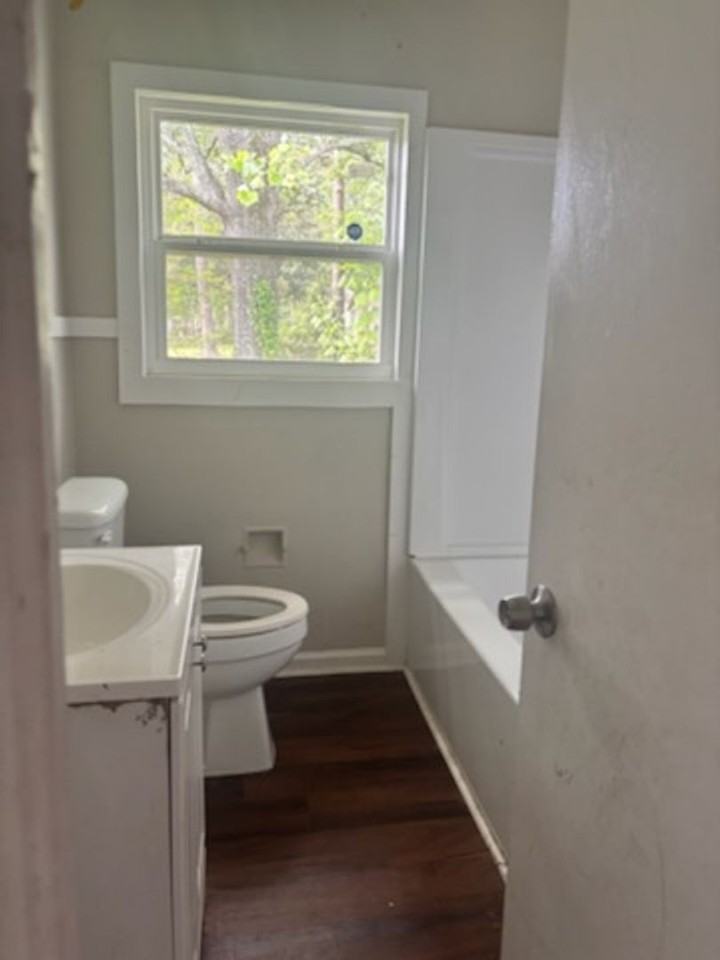 5211 Robinson Rd - Photo 7 of 14