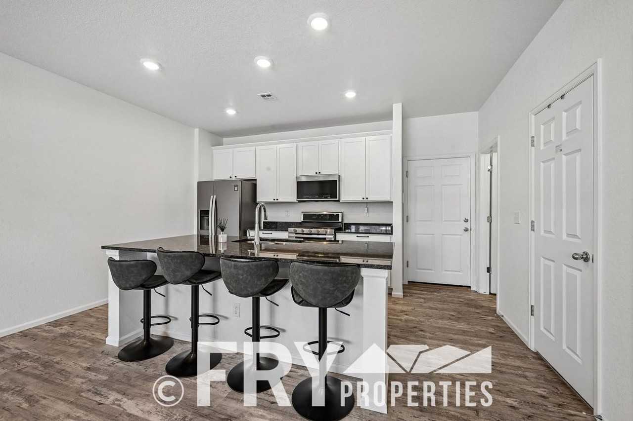 21061 E 60th Ave - Photo 7 of 29