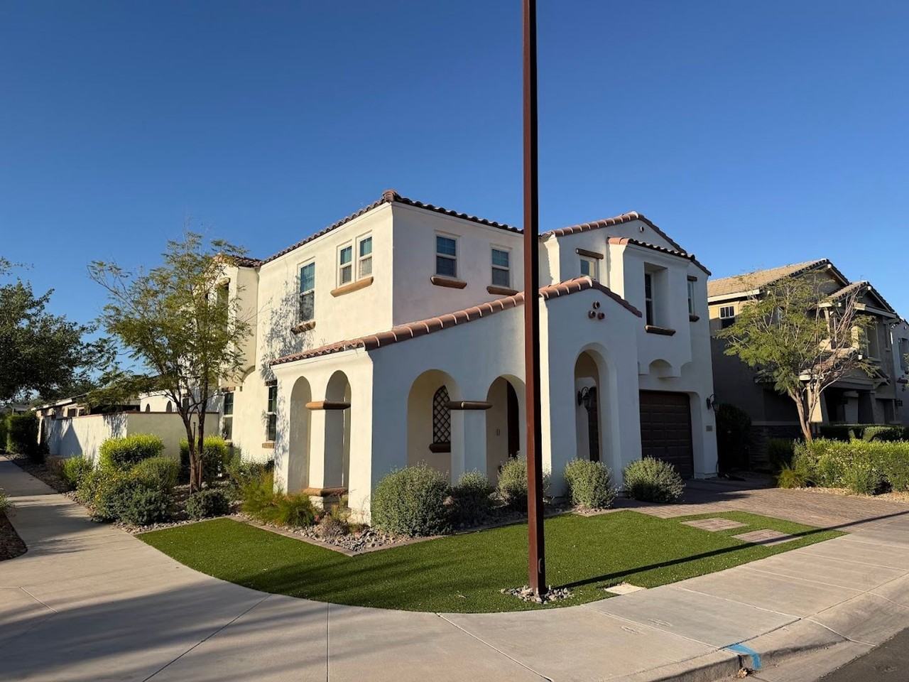 9854 E Tungsten Dr - Photo 2 of 3