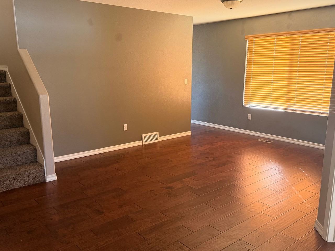 13613 S Blayde Dr - Photo 5 of 42