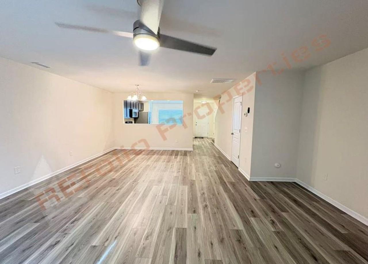 3900 Swinton St - Photo 7 of 19