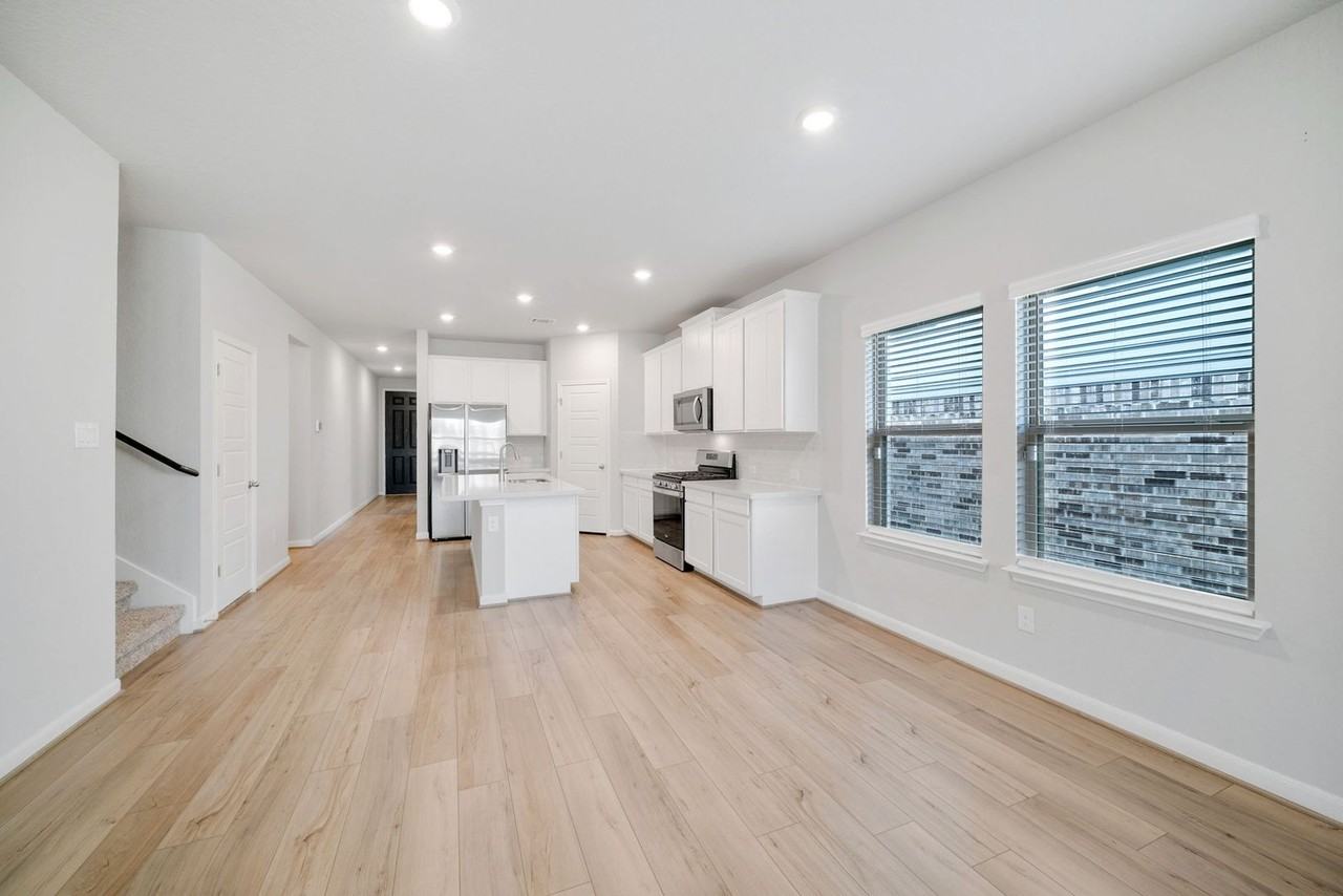 13131 Braxon Pass - Photo 5 of 9