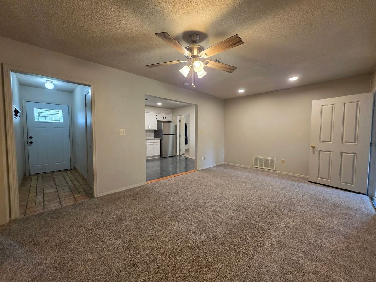 1 Red Oak Rd - Photo 5 of 42