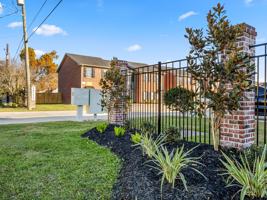 featured image of 1711 Mignonette Ln