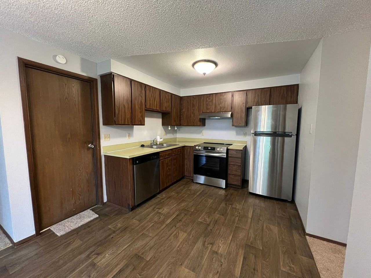 1609B 16th Ct Se - Photo 4 of 10