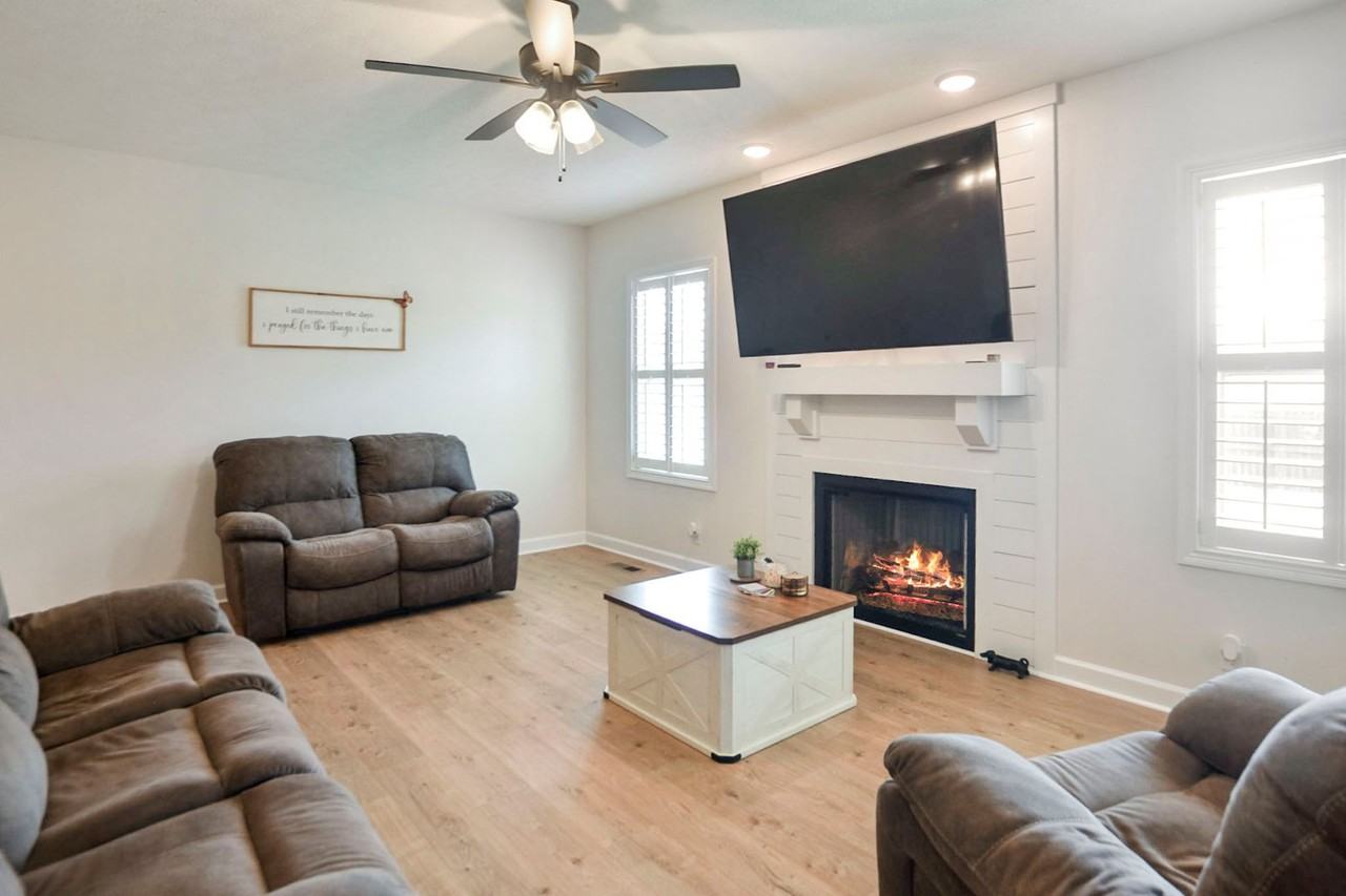 2058 Ireland Way - Photo 2 of 17