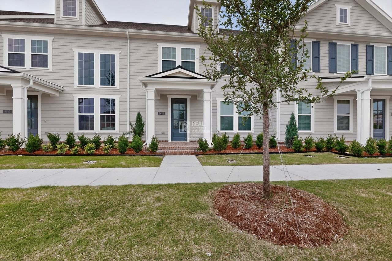 9443 Speaker Dr - Photo 5 of 39