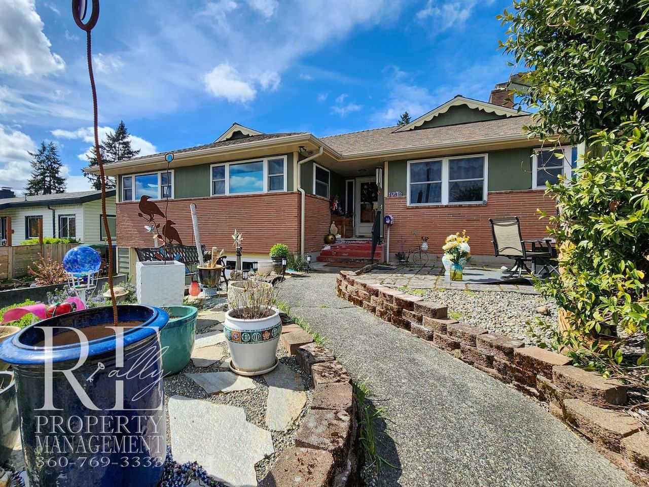 2113 Brashem Ave - Photo 2 of 40