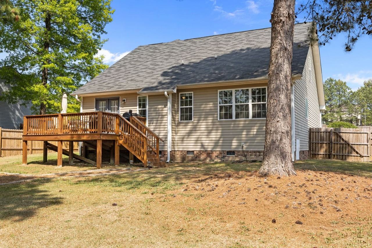 686 Colonial Hills Dr - Photo 4 of 50