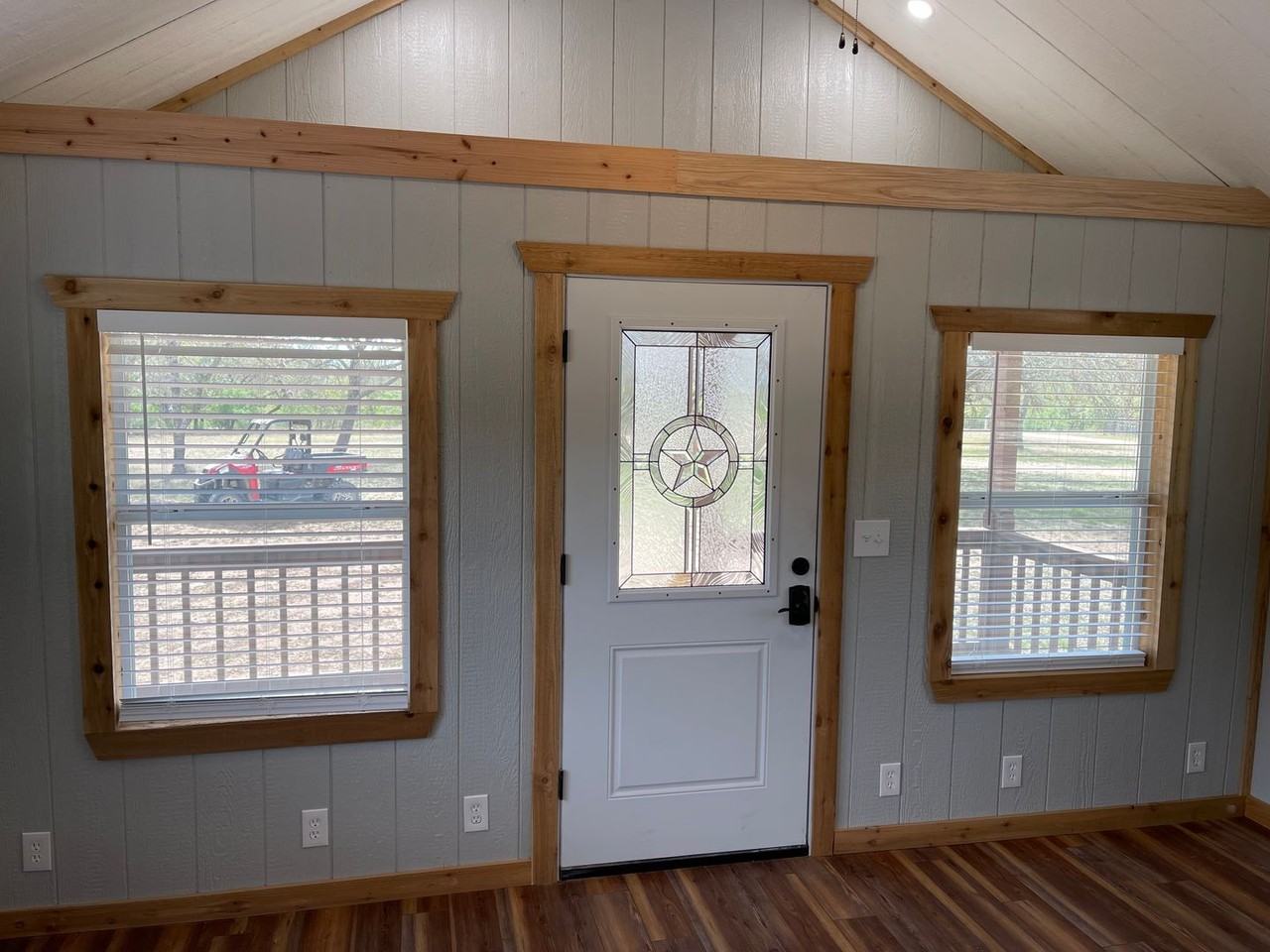 3795 Forest Trail Dr - Photo 2 of 14