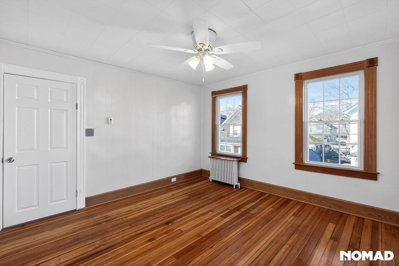 21 Hall Ave - Photo 3 of 30