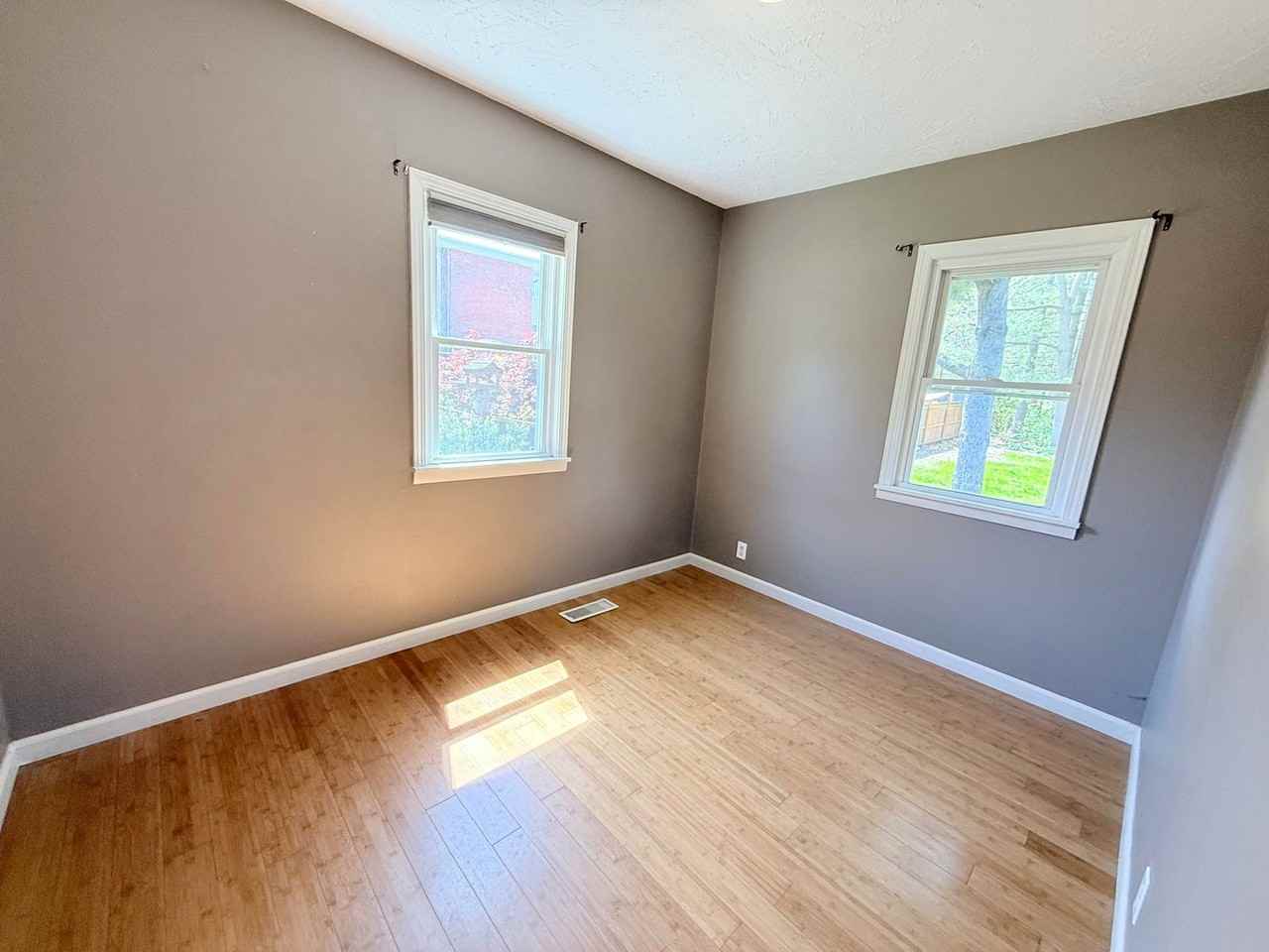 813 N Fell Ave - Photo 7 of 11