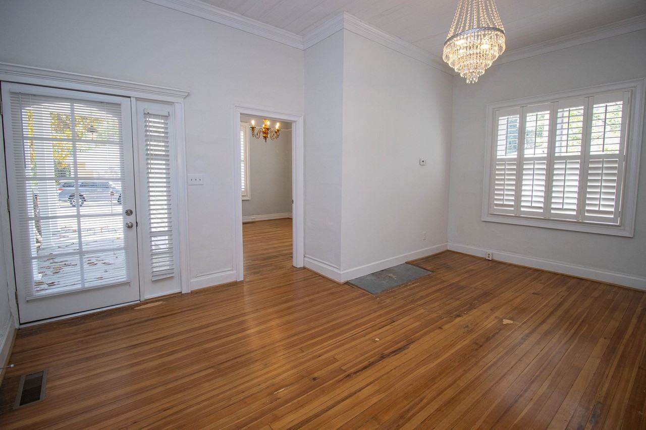 1326 Dover St - Photo 7 of 29