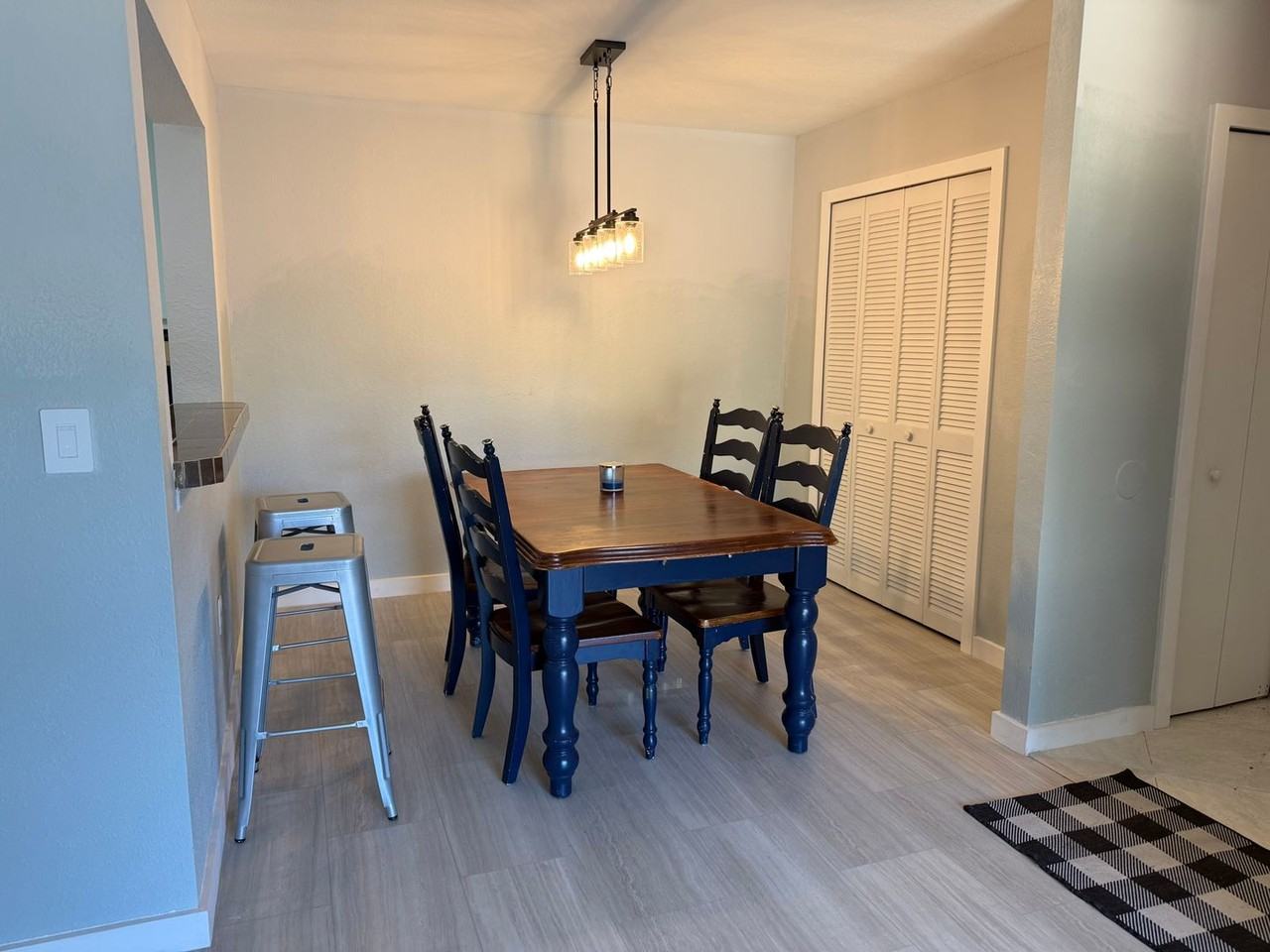 3705 Sw 27th St - Photo 3 of 18