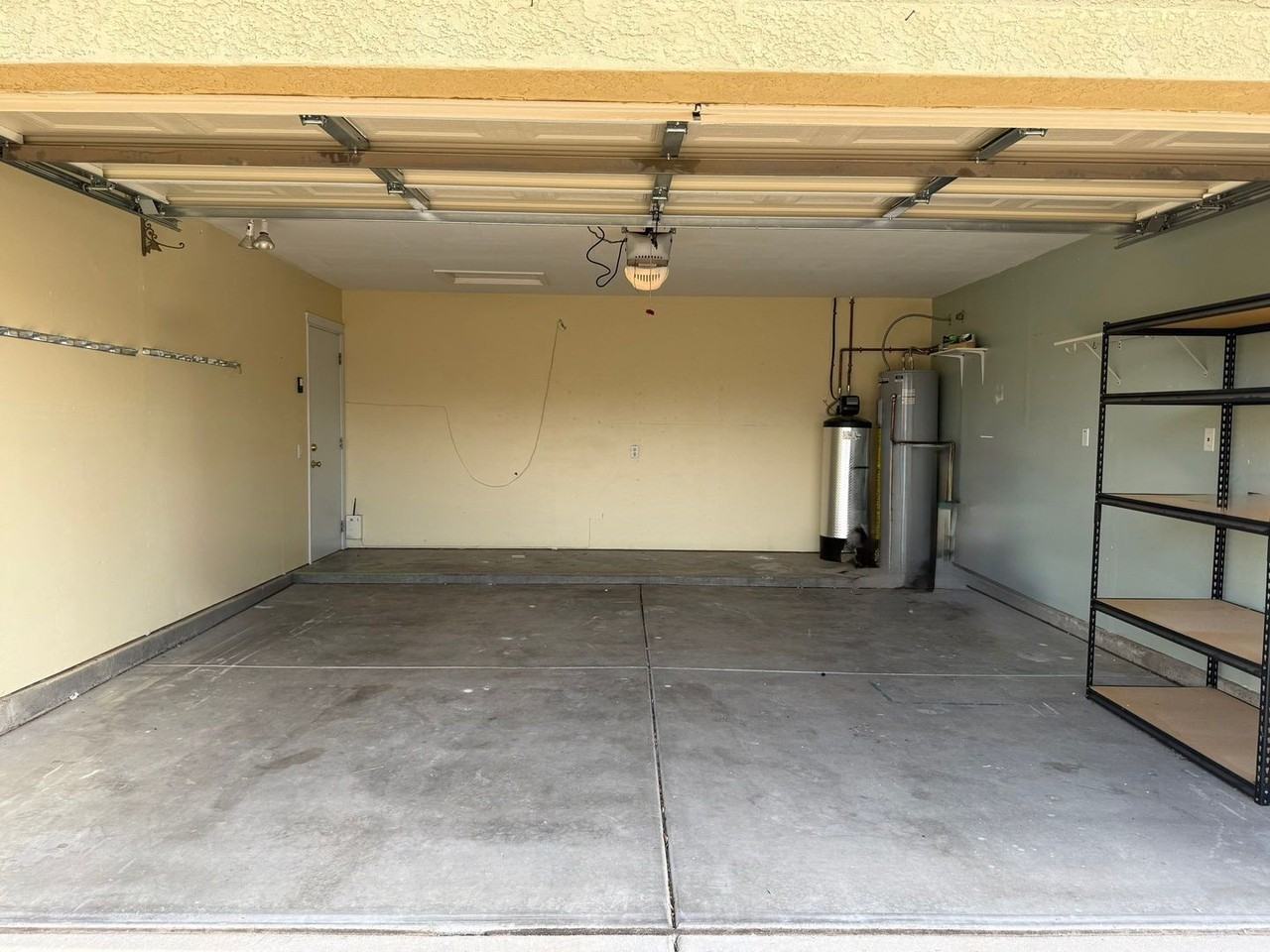 1162 W 2nd Ave - Photo 5 of 35