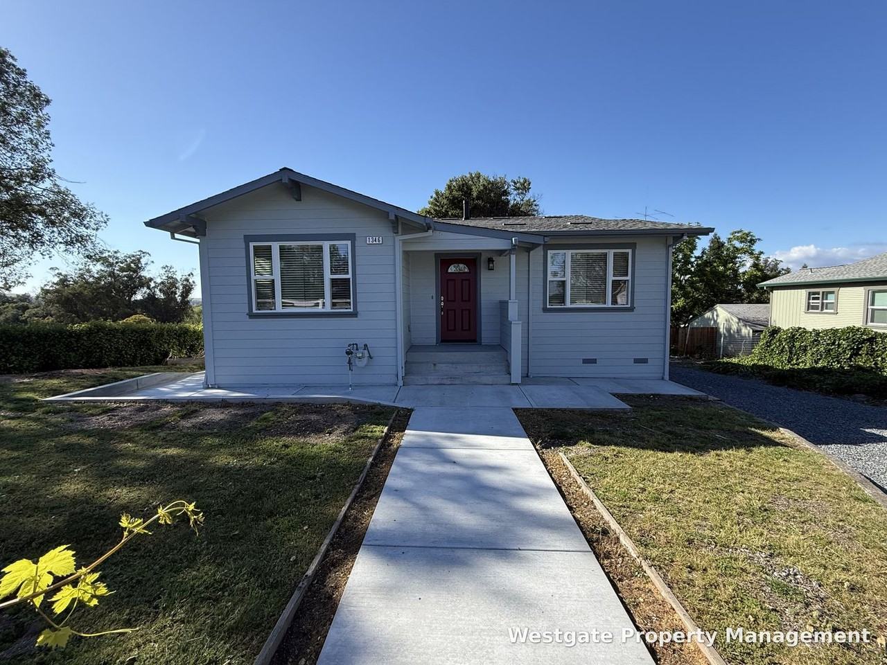 1346 Skillman Ln - Photo 3 of 18