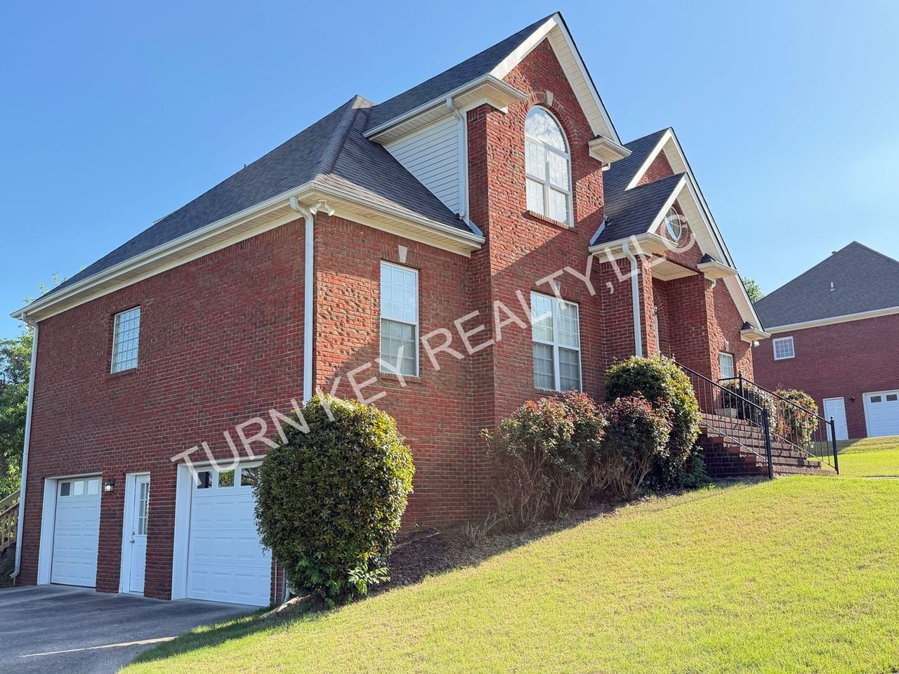 6373 Legacy Ln - Photo 2 of 32