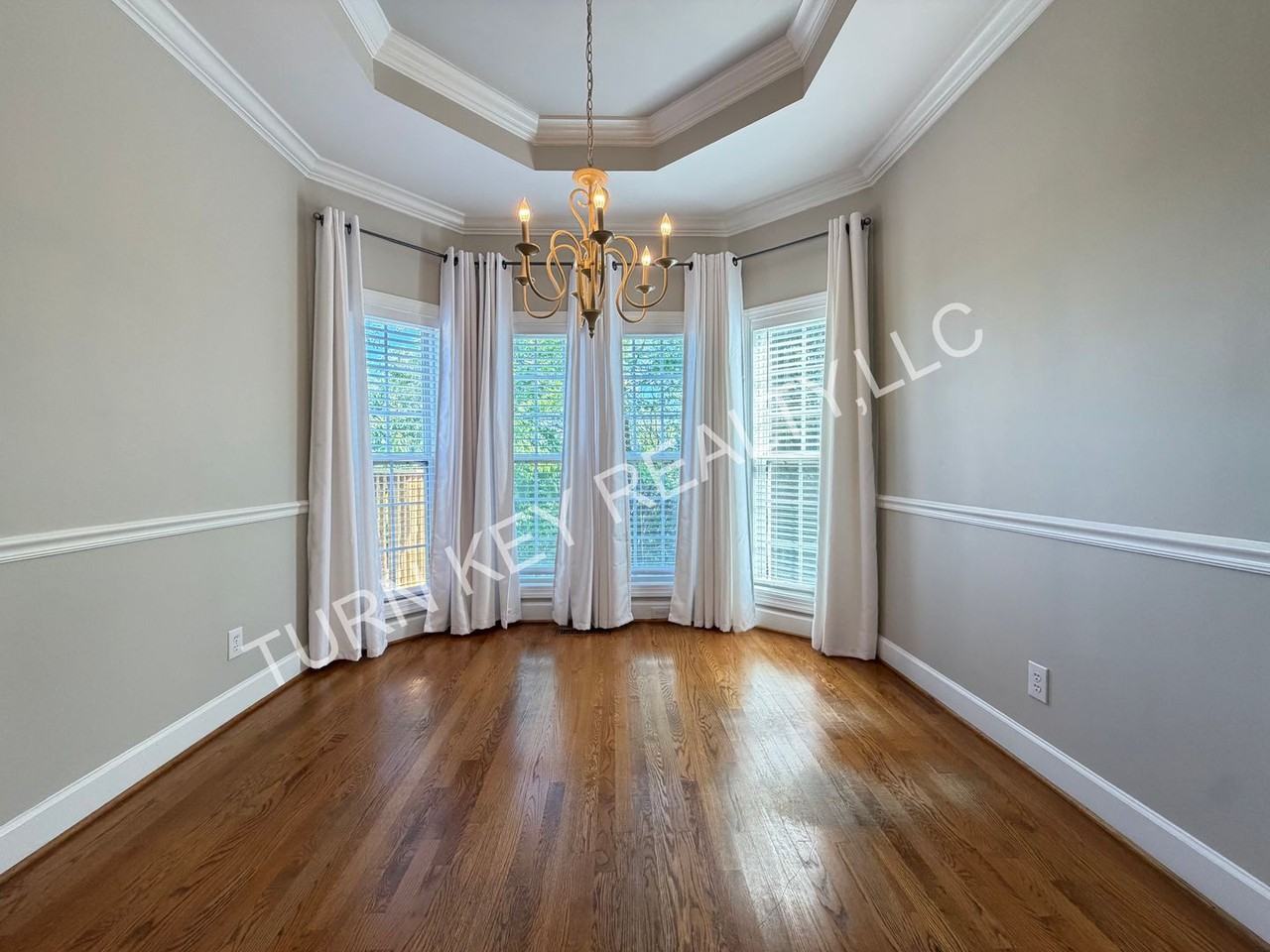 6373 Legacy Ln - Photo 7 of 32