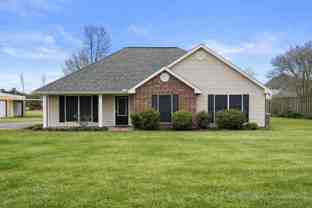 4607 W Prien Lake Rd - Photo 1 of 1