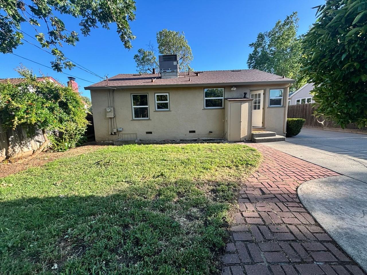 29 Southwood Dr - Photo 4 of 17