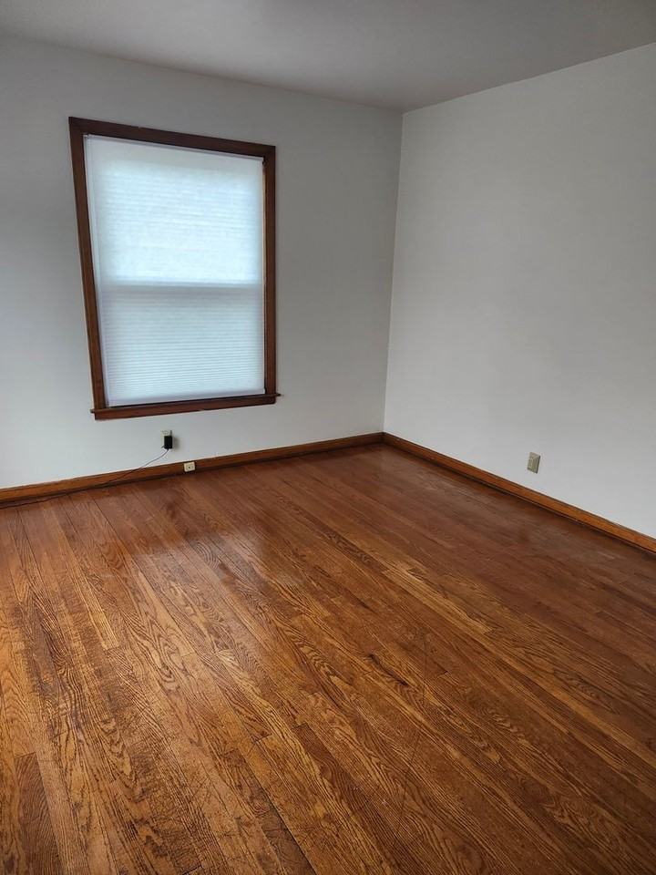 3417 N 97th St - Photo 4 of 43