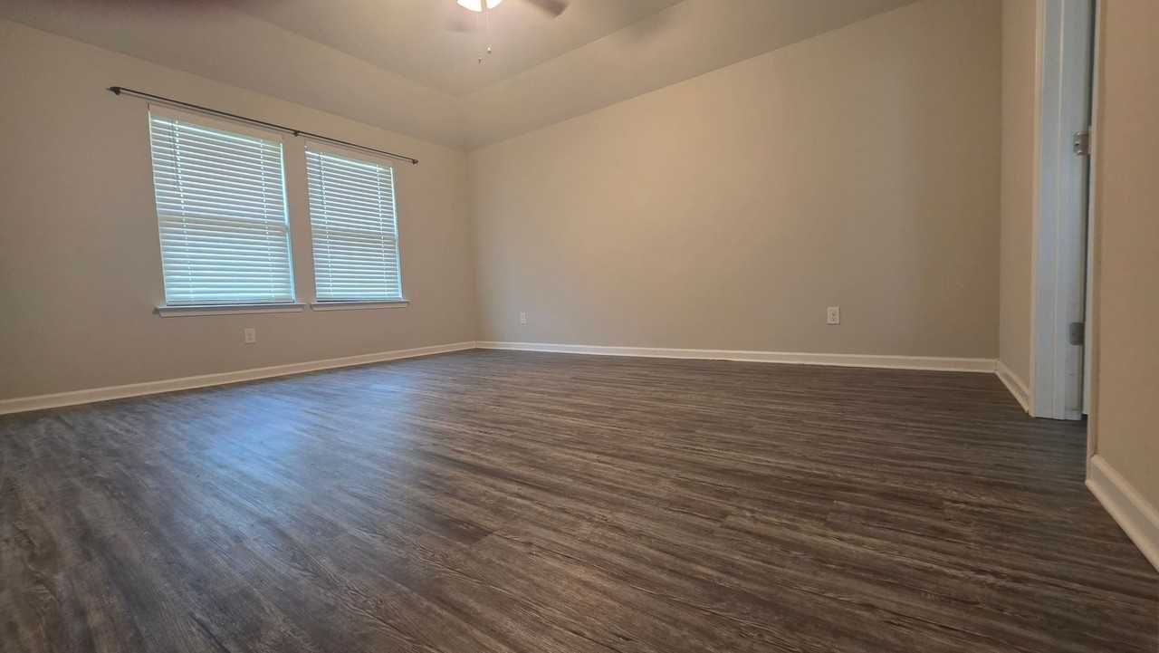 8431 Rosemary Ave - Photo 3 of 4