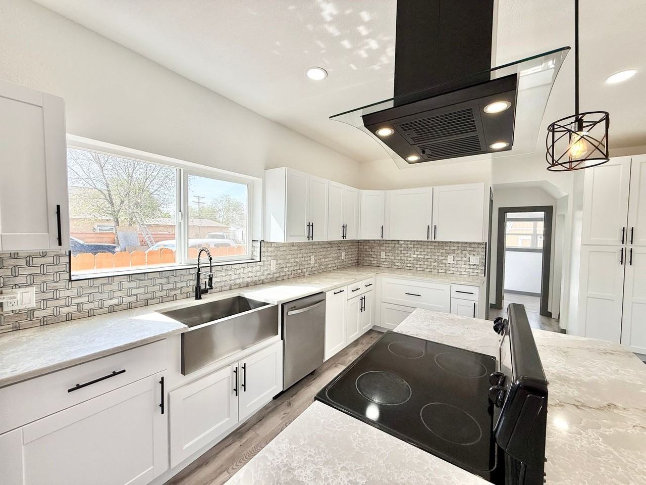 1835 - 1839 E 4th St - Photo 6 of 47