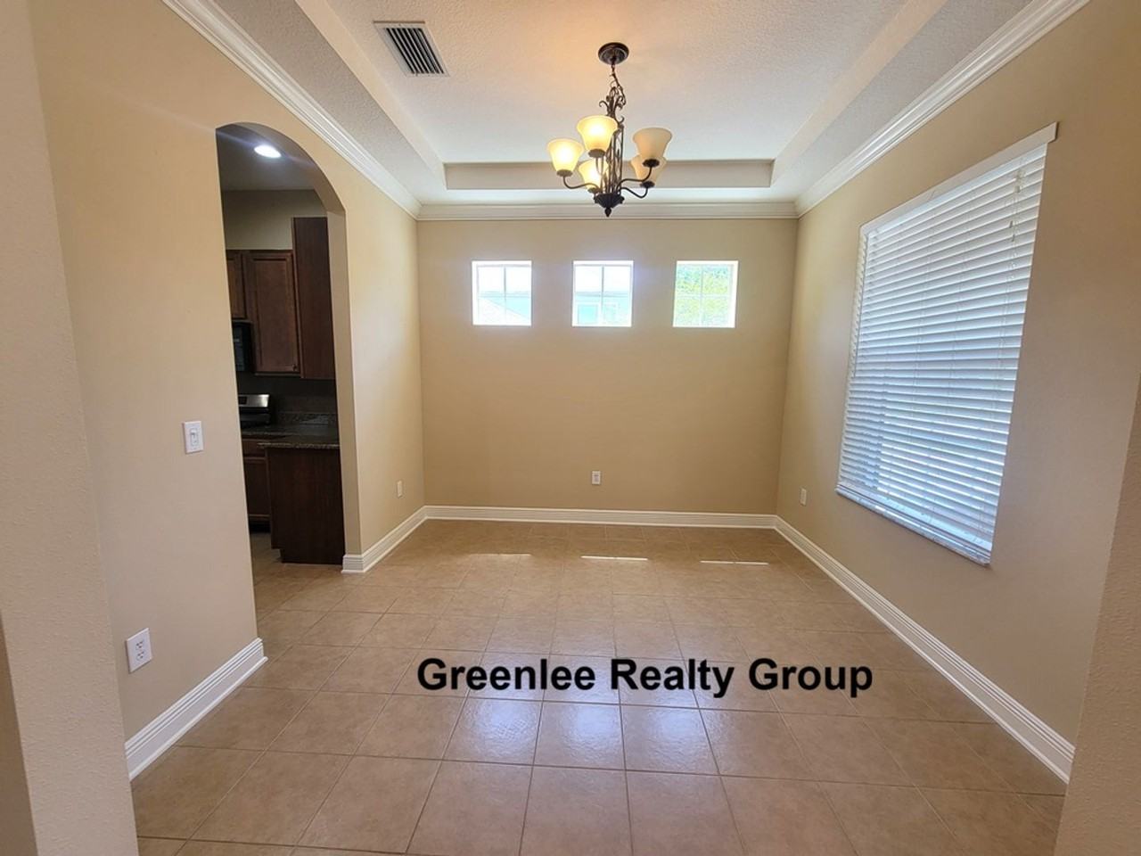 10418 Fenceline Rd - Photo 6 of 37