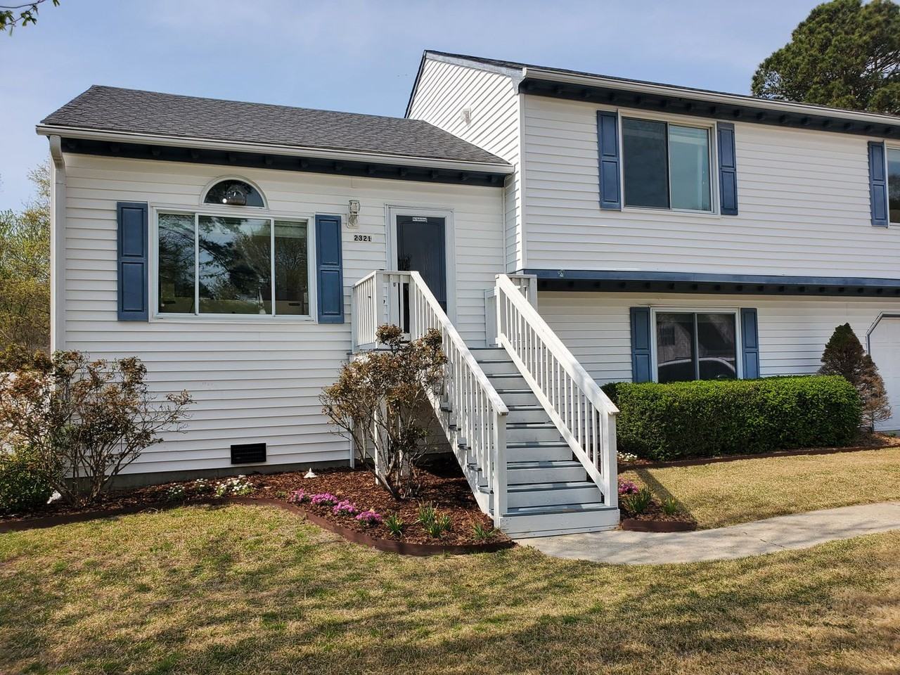 2321 Skipjack Ln - Photo 3 of 50