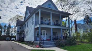 featured image of 312 N 3rd St